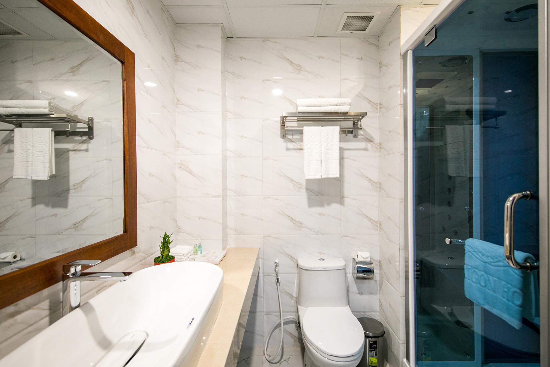 Le Saigon Hotel Ho Chi Minh City Exterior photo