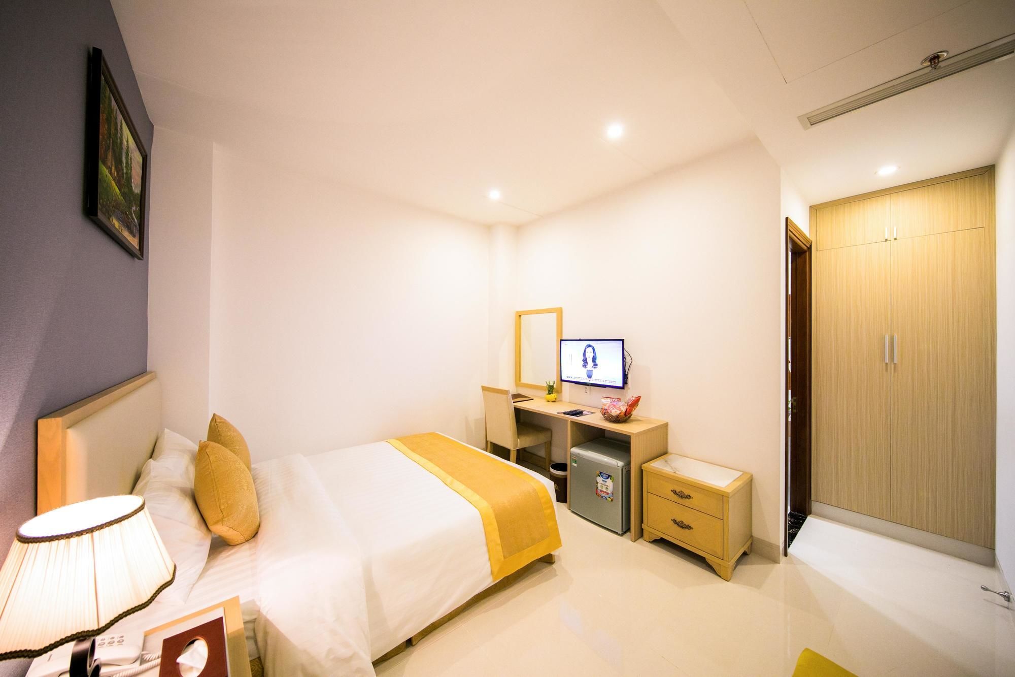 Le Saigon Hotel Ho Chi Minh City Exterior photo