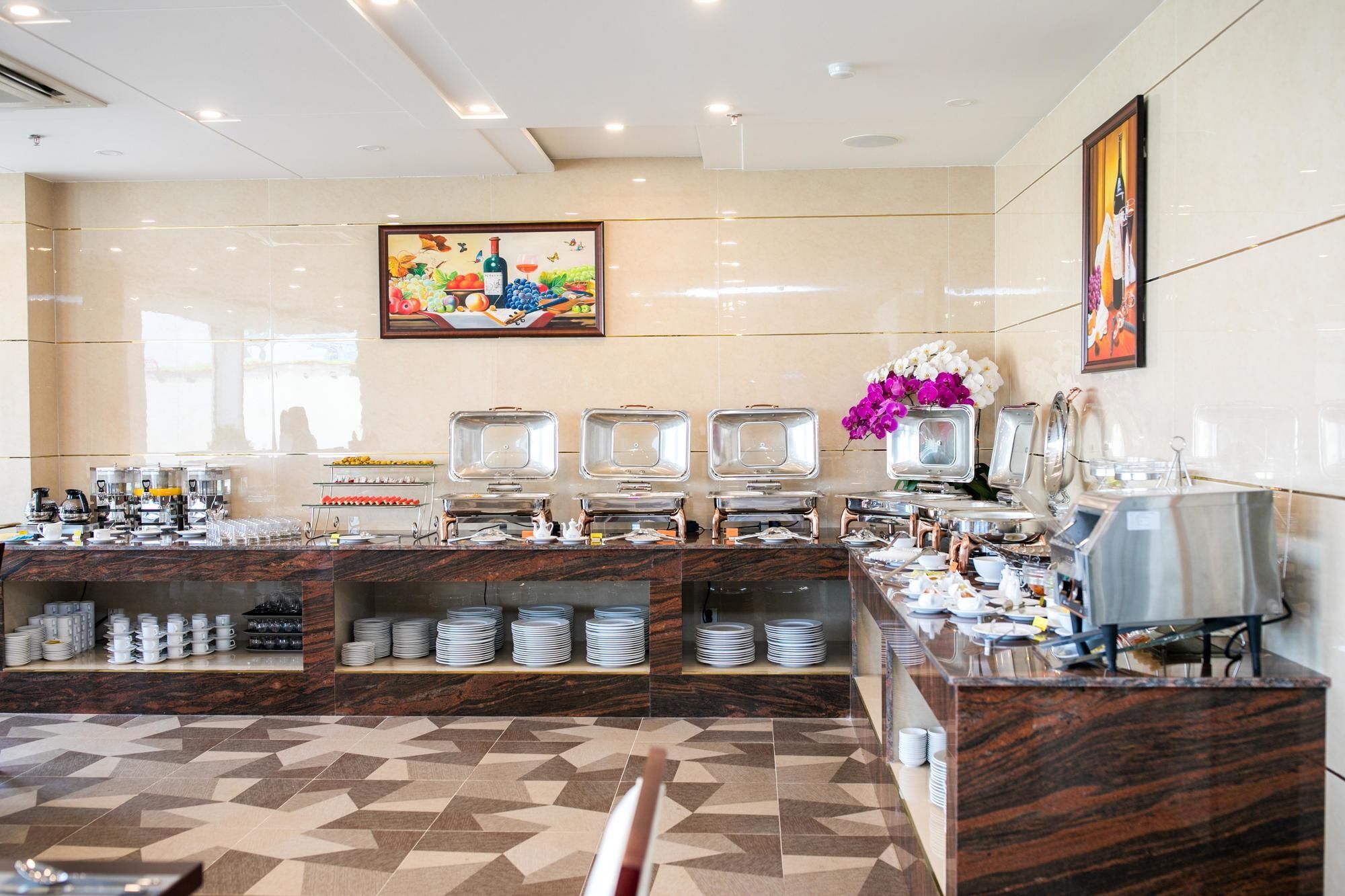 Le Saigon Hotel Ho Chi Minh City Exterior photo