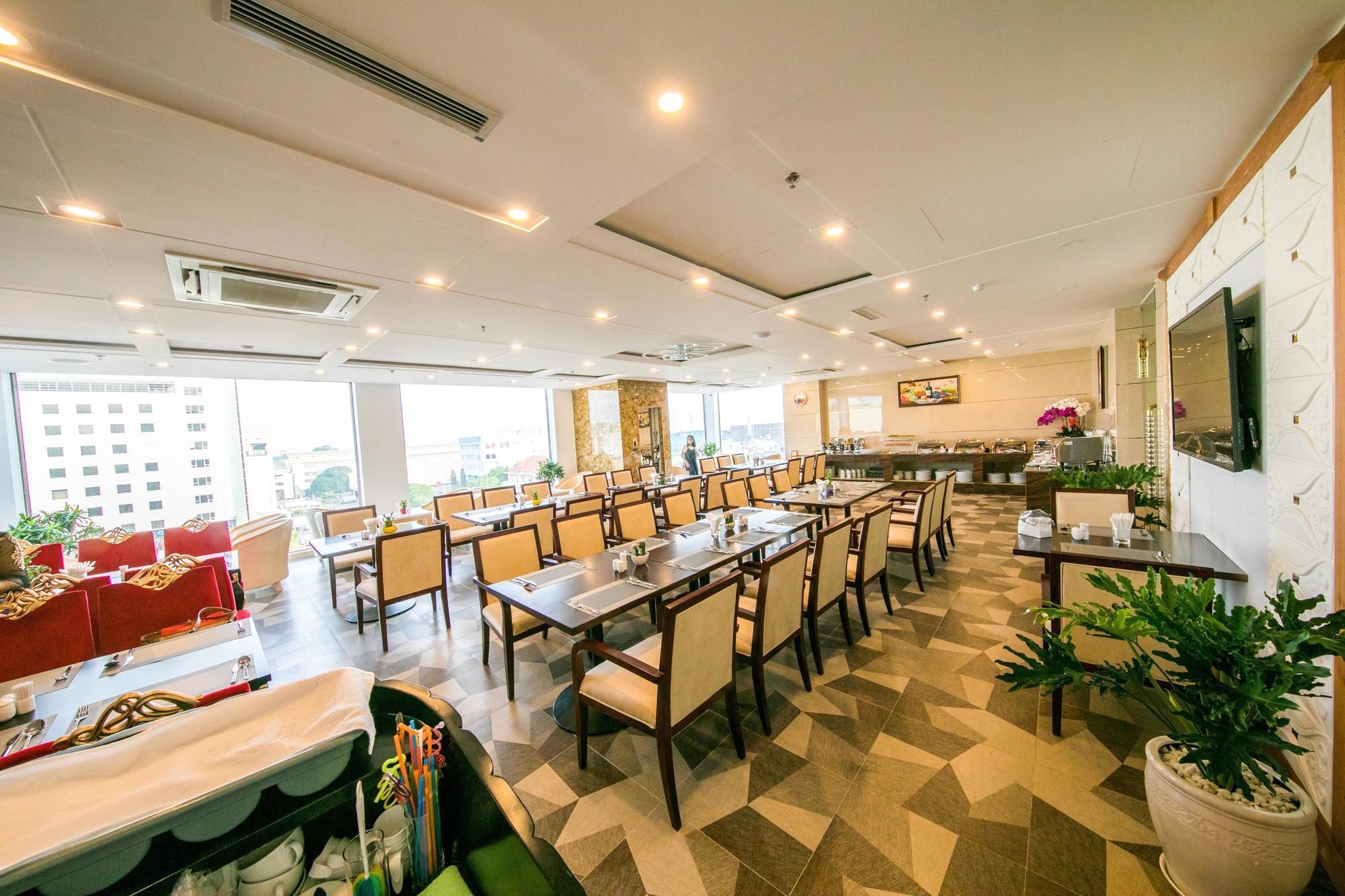 Le Saigon Hotel Ho Chi Minh City Exterior photo